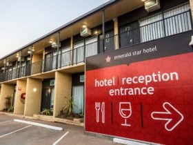 Emerald Star Hotel
