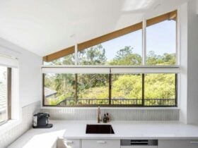 Stunning and Bright Fully Equipped Kitchen