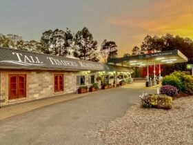 Roadhouse Front Entrance - Service Station