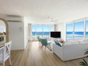 Lounge room with Ocean views - Seacrest Apartments Surfers Paradise - Gold Coast Holidays