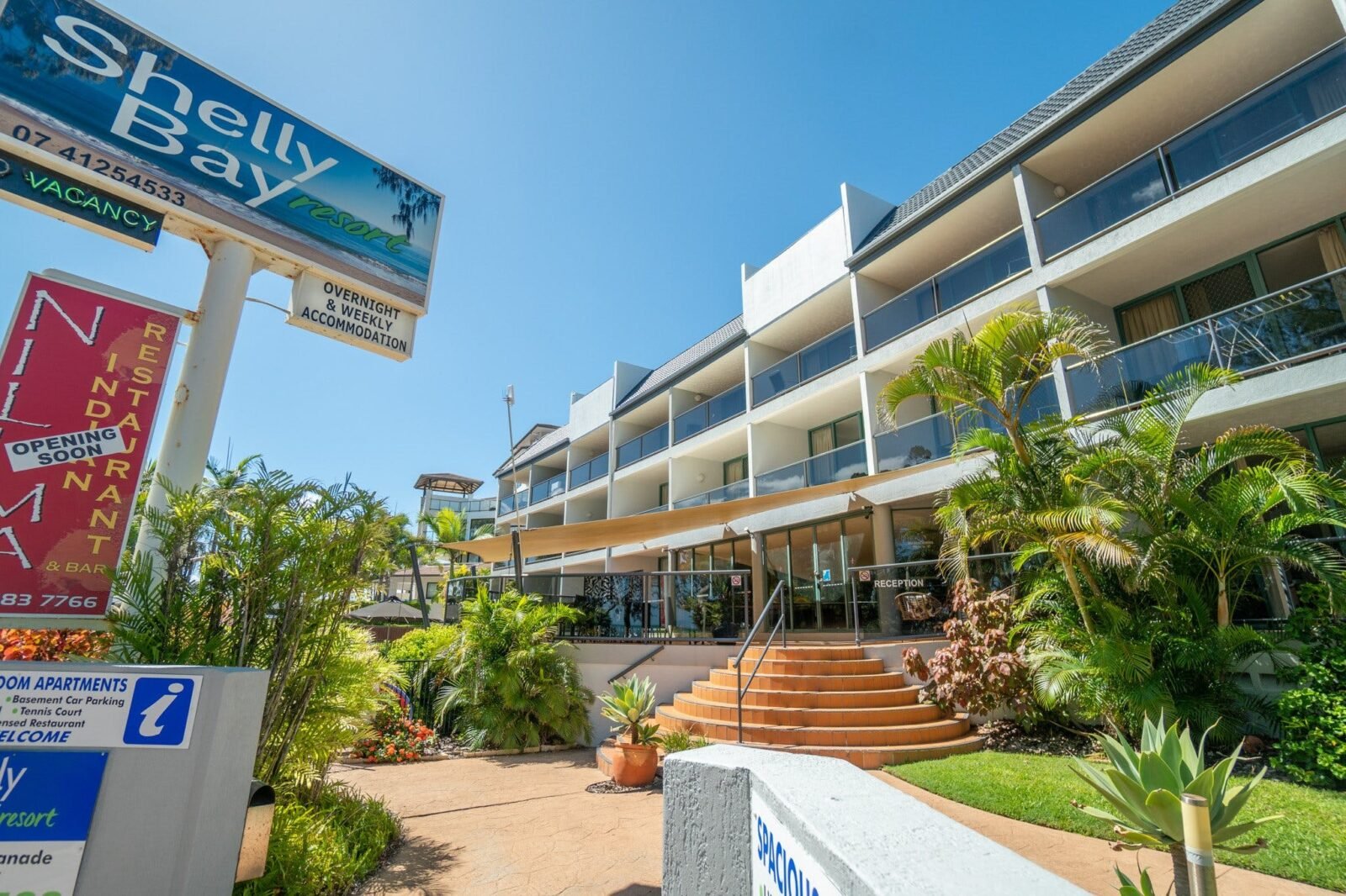 Building exterior entrance