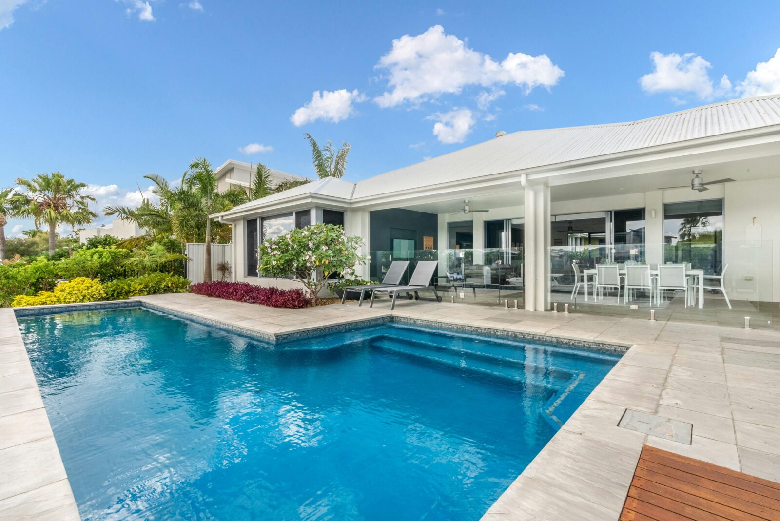 Pool and outdoor area