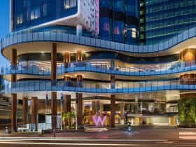 W Brisbane