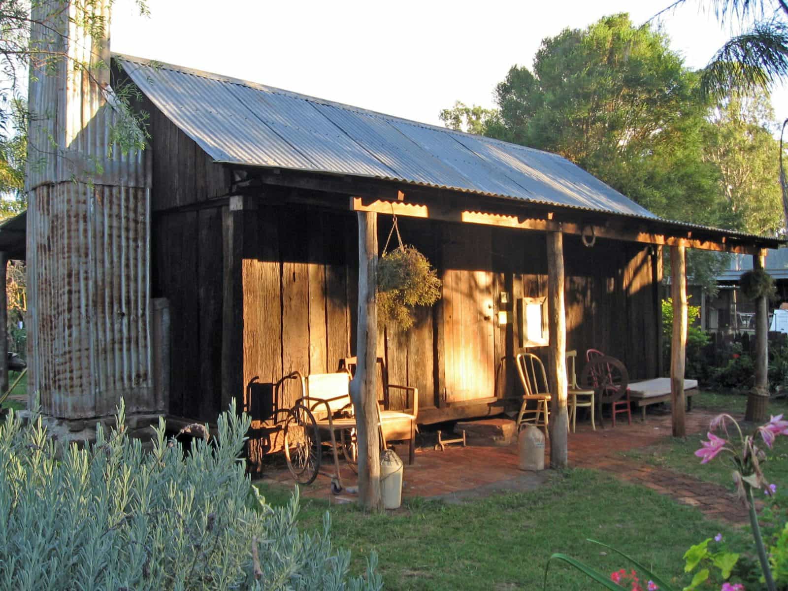 Griinke Slab Cottage