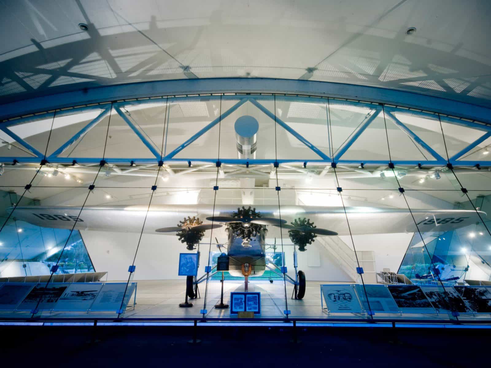 Kingsford Smith Memorial