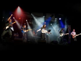 Kings of Country Rock - Eagles Vs Creedence