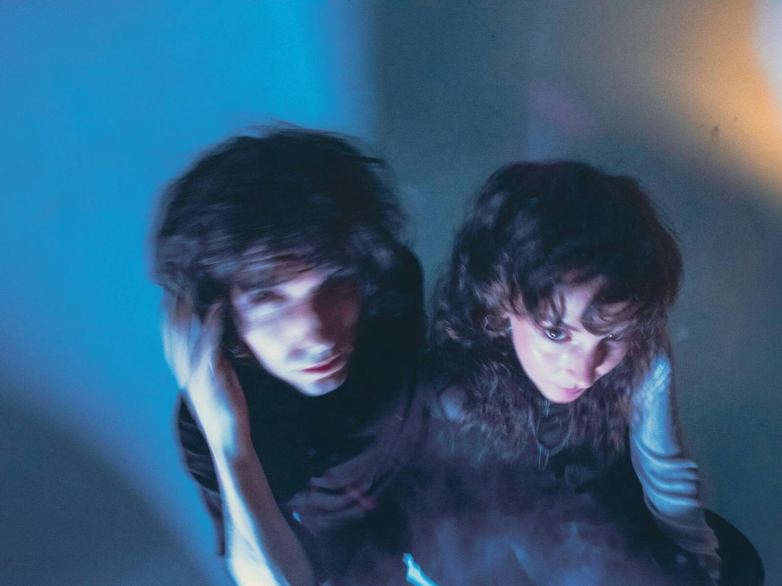 Image of the 2 members of Purity Ring