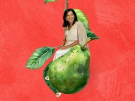 Sashi Perera sitting on a pear in a pear tree
