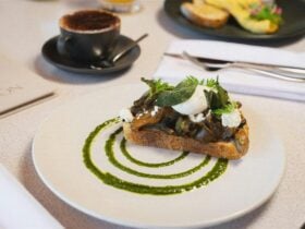 cardon at pelican waters golf club mushrooms on toast