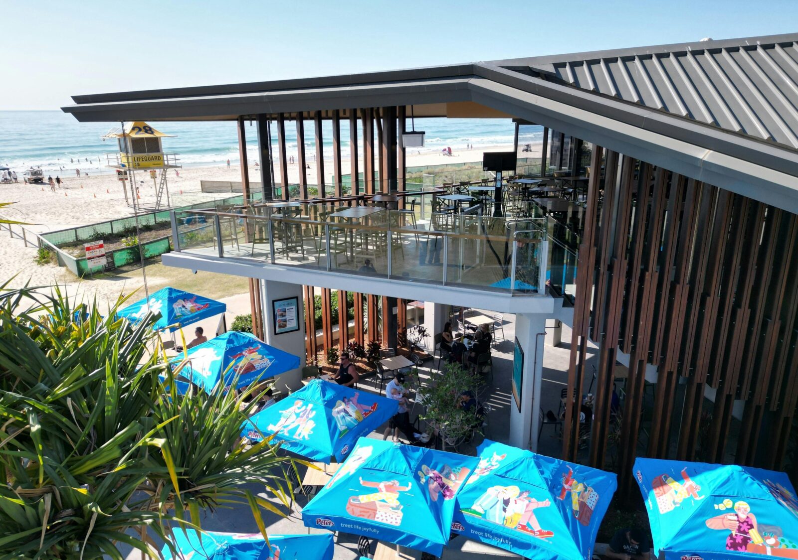Kurrawa Surf Club deck