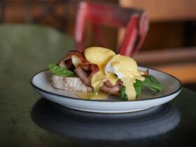 Bacon Benny, Lotus Cafe