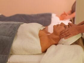 We have 2 couples rooms here at Mana spa. Relax next to your best friend, partner, family member...