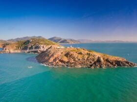 Cape Cleveland Scenic Flight