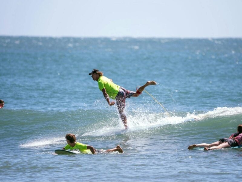 Coach surfing on one leg