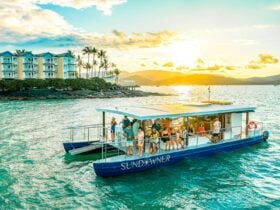 Airlie Beach Sundowner sunset cruise, Iconic Whitsunday Adventures