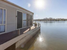 built over the river at Murray Bridge