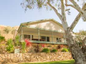 4 Greenbanks Drive