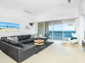 Absolute - panoramic sea views from the living area