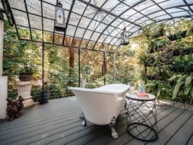 Outdoor bath