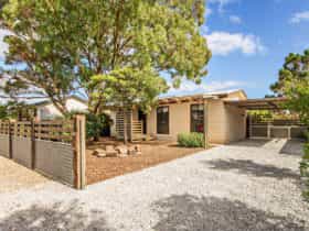 Century 21 SouthCoast: Sea Divine