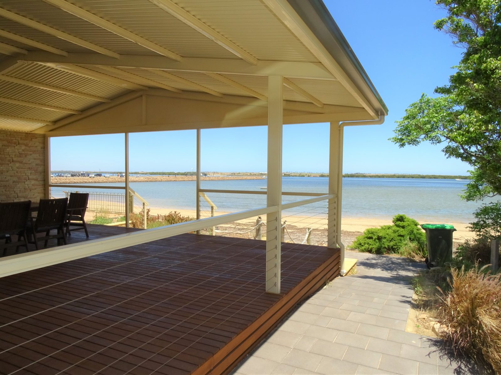 Drop Anchor, Port Broughton