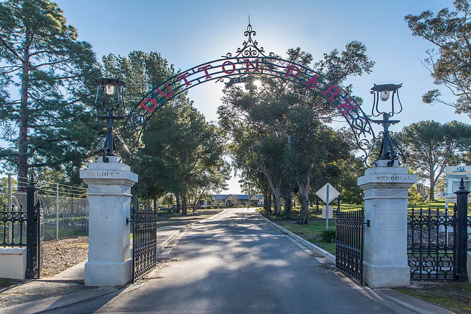 Front entrance to Park