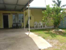 Kirazz - Kingscote Holiday Cottage