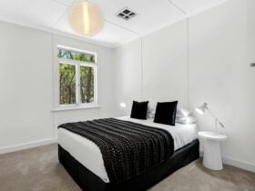 Queen bedroom (one of two)