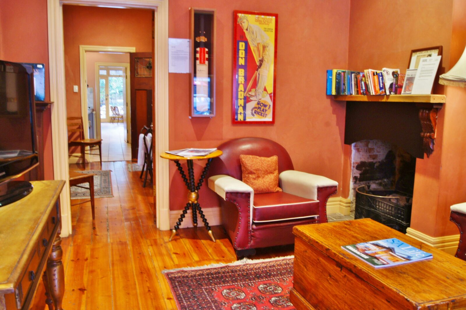 Melbourne Street Mews 2 bedroom 2 spa bathroom Cottage in North Adelaide