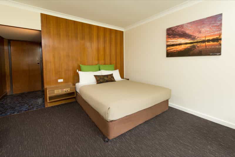Renmark Resort - Basic Room