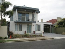 old front view without fence