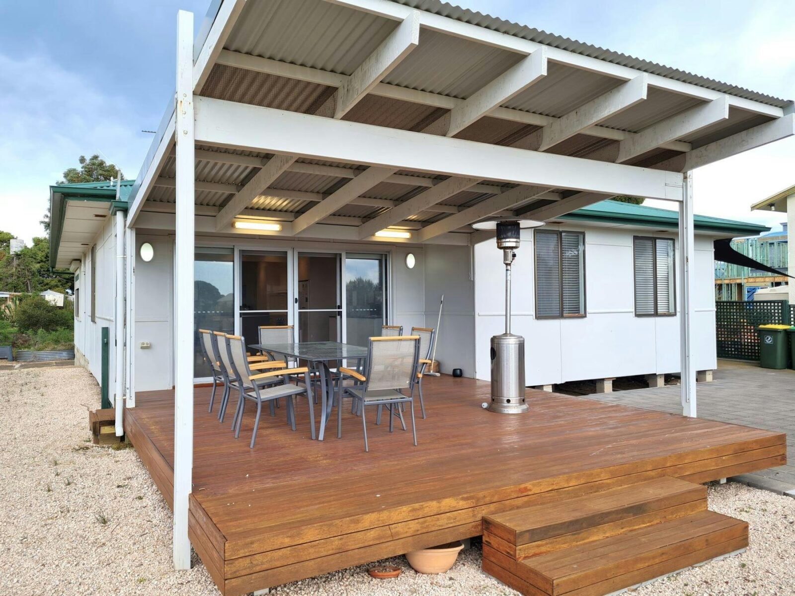 Seaside Retreat, Black Point