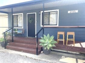 The Little Blue House, Port Victoria