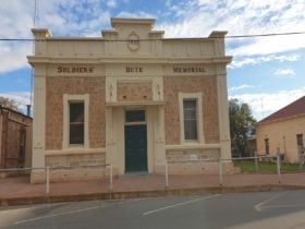 Bute Soldiers Memorial Hall