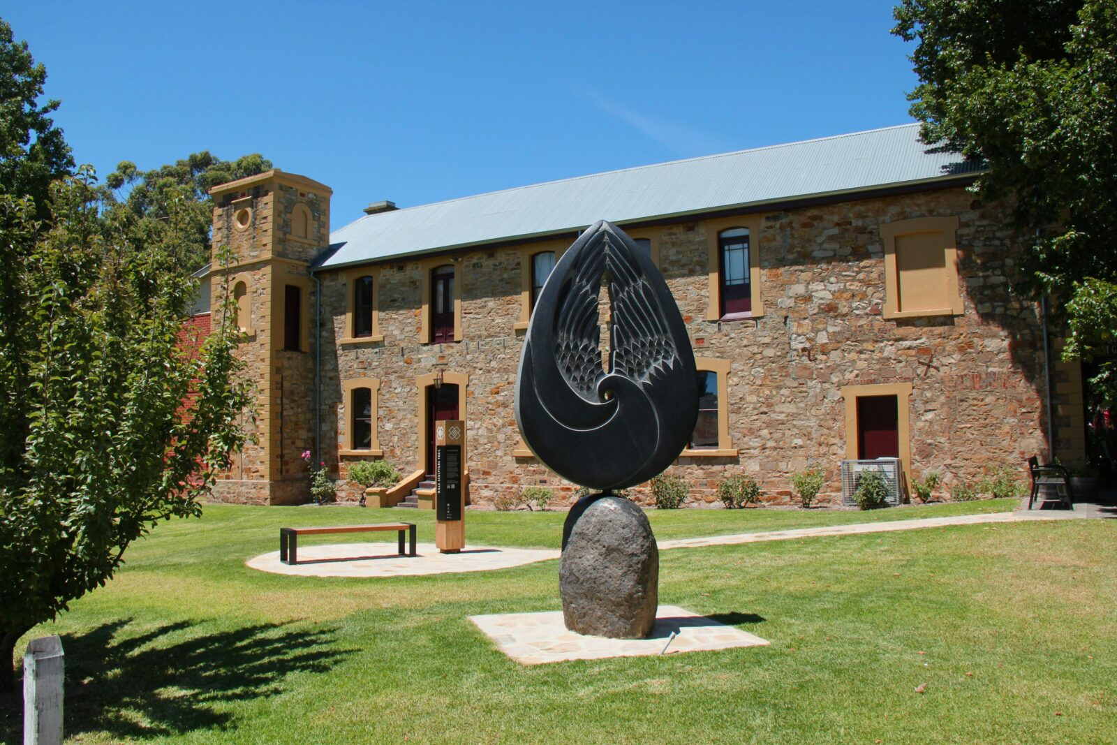 The Hahndorf Academy