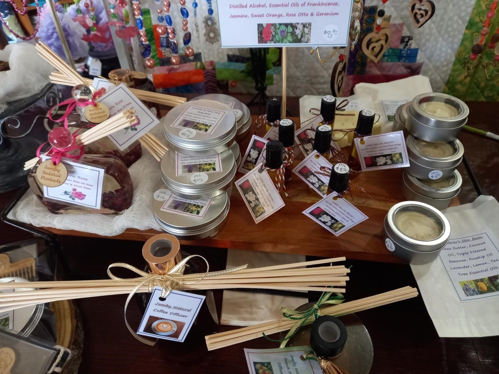 Many Gift ideas and souvenirs