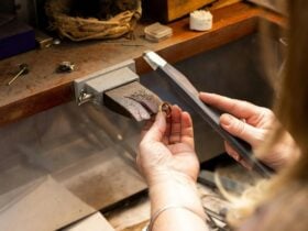 Naomi Schwartz crafting at her jewellery bench