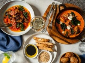 Sourdough with olive oil and dukkah, spinach and ricotta cannelloni and chicken cacciatore