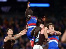 Hawthorn v Western Bulldogs