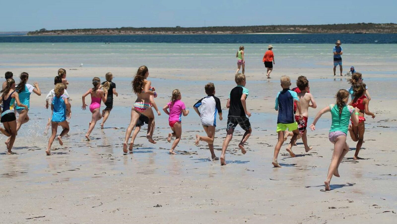Kids swim race