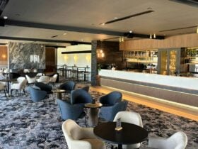 Berri Hotel Balcony Bar