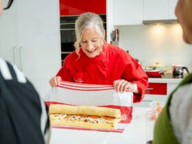 Rolling strudel