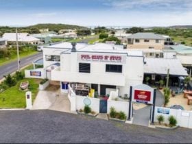 Carpenter Rocks Tavern