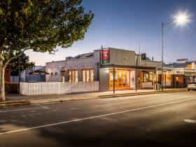 Valley Hotel