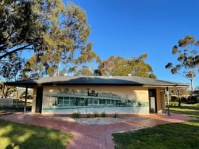 Bute Public Toilets edit