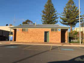 Public Toilet, Port Hughes