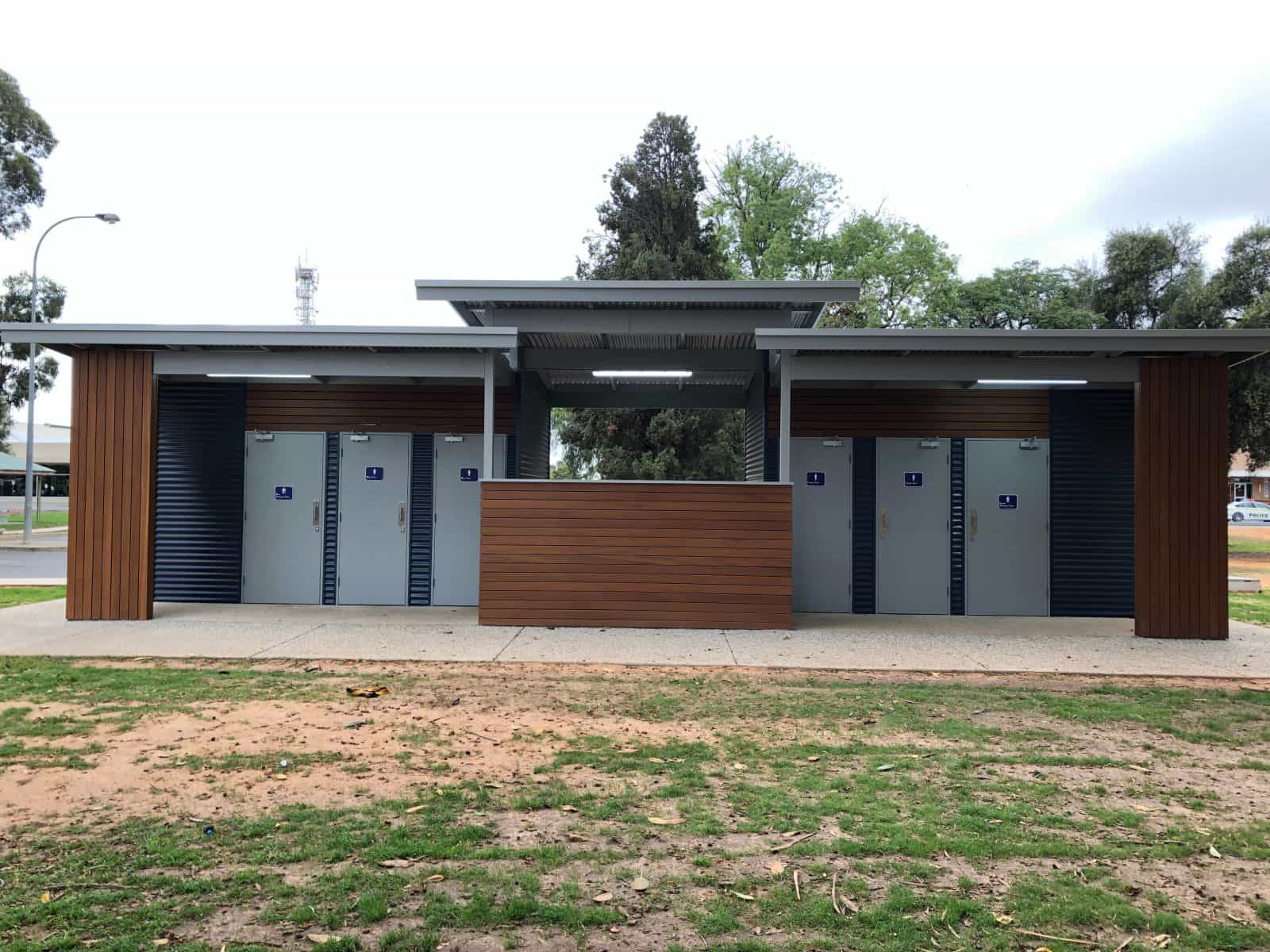 Victoria Square Public Toilet, Kadina