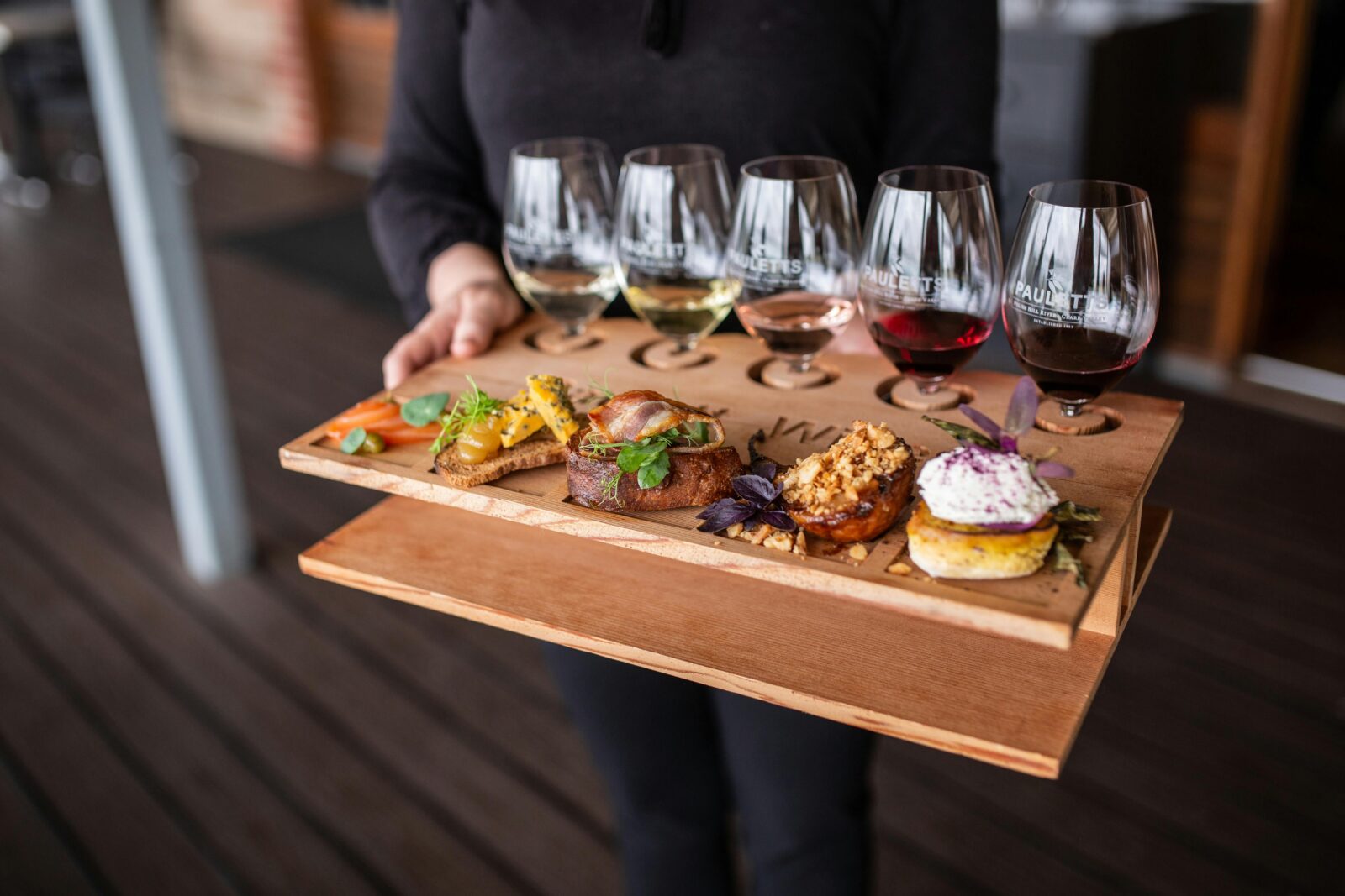 Pauletts Canape and Wine Flight