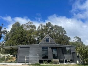 Bruny coastal camping & Funky Barn