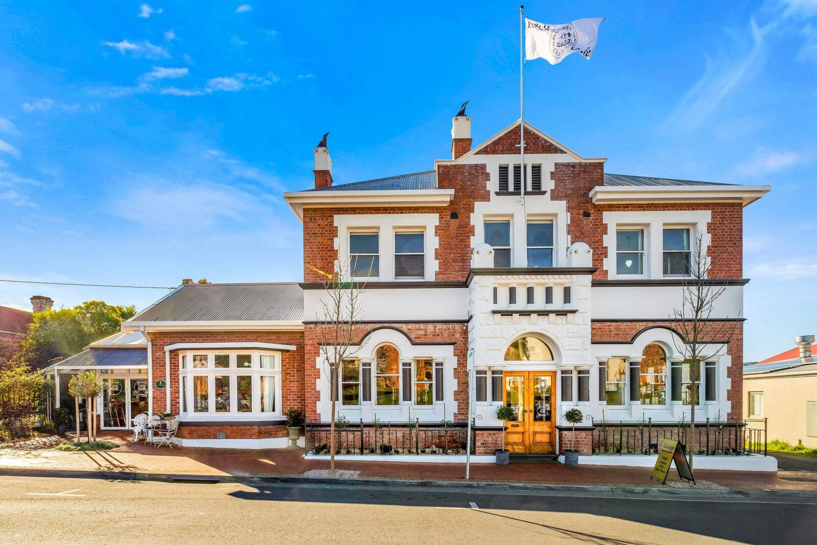 Cygnet Old Bank Accommodation Bed and Breakfast Cygnet Huon Valley Heritage Building